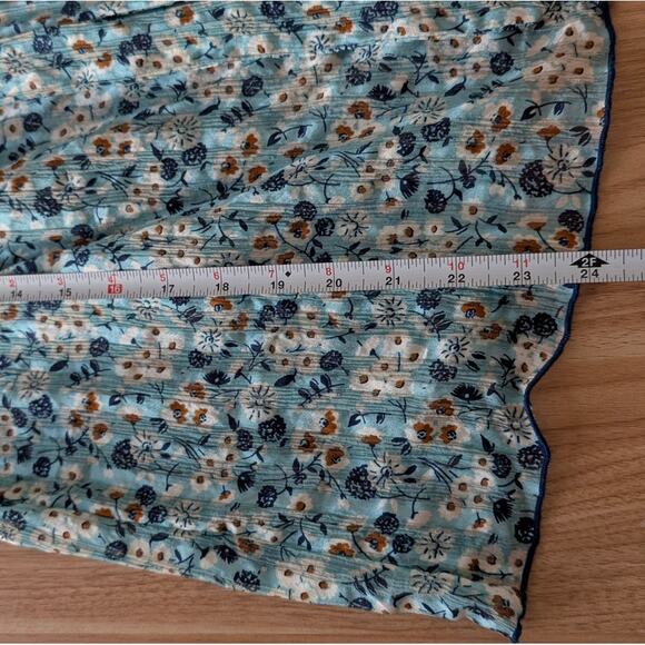 Anthropologie Anna Sui Floral Silk Sleeveless Button Blouse, size 2 - Picture 4 of 7